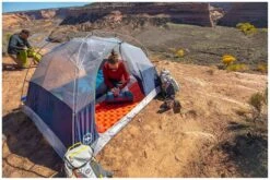 Big Agnes Rapide SL Insulated Sleeping Mat R-Value 4.8 -Outdoor Research Store Big Agnes Rapide SL Insulated Sleeping Mat Pitched