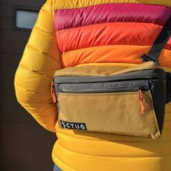 CTUG 2.5L Switchpack Lumbar Pack -Outdoor Research Store CTUG 2.5L Switchpack Lumbar Pack Lifestyle