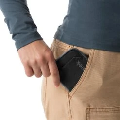 Eagle Creek Stash RFID Wallet -Outdoor Research Store EC010506 010 h 1500x 9b3cfbed 40aa 494a 9a8a c5f33172866d