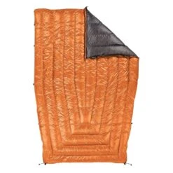 Enlightened Equipment Revelation 850 Quilt -Outdoor Research Store Enlightened Equipment Revelation 850 Quilt Orange Open