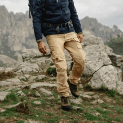 Fjallraven Men's Vidda Pro Lite Trousers -Outdoor Research Store Fjallraven Men s Vidda Pro Lite Trousers Lifestyle Close Up