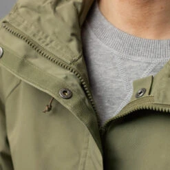 Fjallraven Women's Vardag Anorak -Outdoor Research Store Fjallraven Women s Vardag Anorak Model Close Up Zip