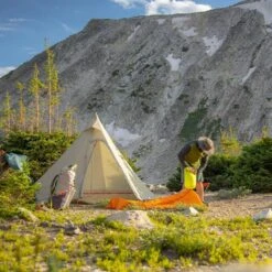 Big Agnes Gold Camp 3 Tarp -Outdoor Research Store Gold Camp 3 PDP LIFESTYLE IMAGE TARP 600x 35ba6e9e ef66 49fd bea4 47b3c3c9c5c0