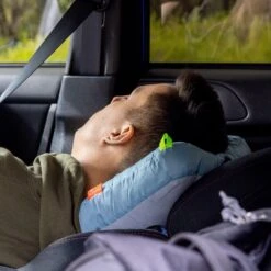 Grand Trunk Siesta Hammock Pillow -Outdoor Research Store Grand Trunk Siesta Hammock Asleep on Pillow