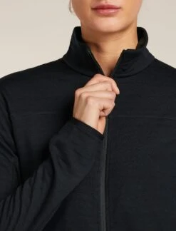 Icebreaker Women's Merino Blend 300 RealFleece™ Descender Long Sleeve Zip Jacket -Outdoor Research Store Icebreaker Women s Merino Blend 300 RealFleece Descender Long Sleeve Zip Jacket Close Up Hands