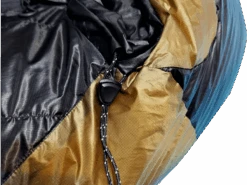 Nortent Lyng -20 °C Down Sleeping Bag -Outdoor Research Store Nortent Lyng Down Sleeping Bag Arms Close Up Toggle