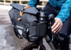 ORTLIEB Handlebar Pack QR 11L (Quick Release) -Outdoor Research Store ORTLIEB Handlebar Pack QR 11L Quick Release Lifestyle