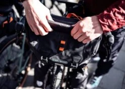 ORTLIEB Handlebar Pack QR 11L (Quick Release) -Outdoor Research Store ORTLIEB Handlebar Pack QR 11L Quick Release Lifestyle 4