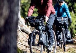 ORTLIEB Handlebar Pack QR 11L (Quick Release) -Outdoor Research Store ORTLIEB Handlebar Pack QR 11L Quick Release Lifestyle 6