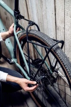 ORTLIEB Quick Rack Light -Outdoor Research Store ORTLIEB Quick Rack Light Lifestyle 2