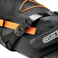 ORTLIEB Seat Pack -Outdoor Research Store ORTLIEB Seat Pack Detail Closure