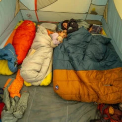 Big Agnes Dream Island Doublewide 2 Person Sleeping Bag Comfort Rating -7°C -Outdoor Research Store PDP Lifestyle Images Dream Island 600x 0536e699 24a2 4db9 a924 3e34414365b6