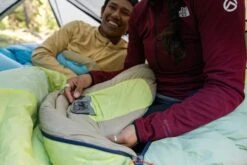 Therm-A-Rest Boost 650 32F/0C Sleeping Bag Comfort Rating 5°C -Outdoor Research Store Therm A Rest Boost 32F 0C Down Sleeping Bag Inside Pocket