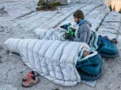 Therm-A-Rest Vesper UL -6°C Down Quilt Comfort Rating 0°C -Outdoor Research Store Therm A Rest Vesper UL 20 Quilt Lifestyle