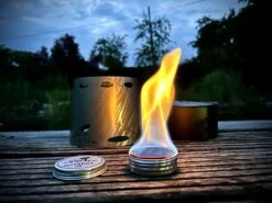 Vesuv Hotspot 40 Alcohol Stove -Outdoor Research Store Vesuv Hotspot 40 Open Flame